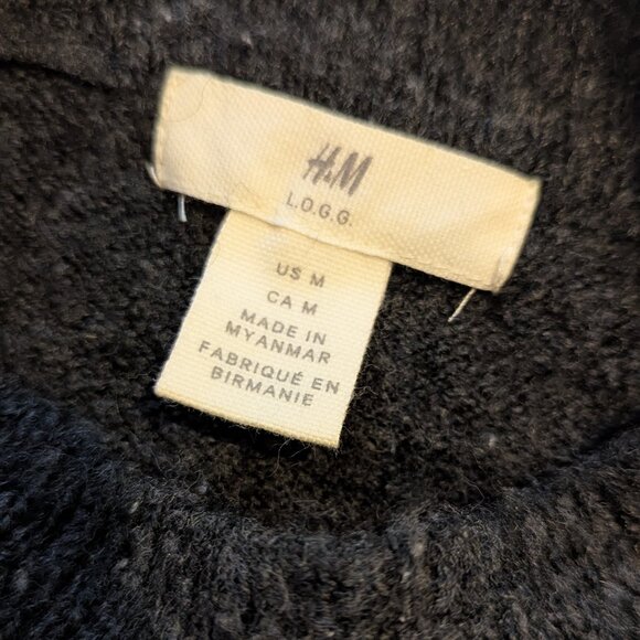 H&M Up to Snow Good Holiday Sweater - Picture 3 of 3